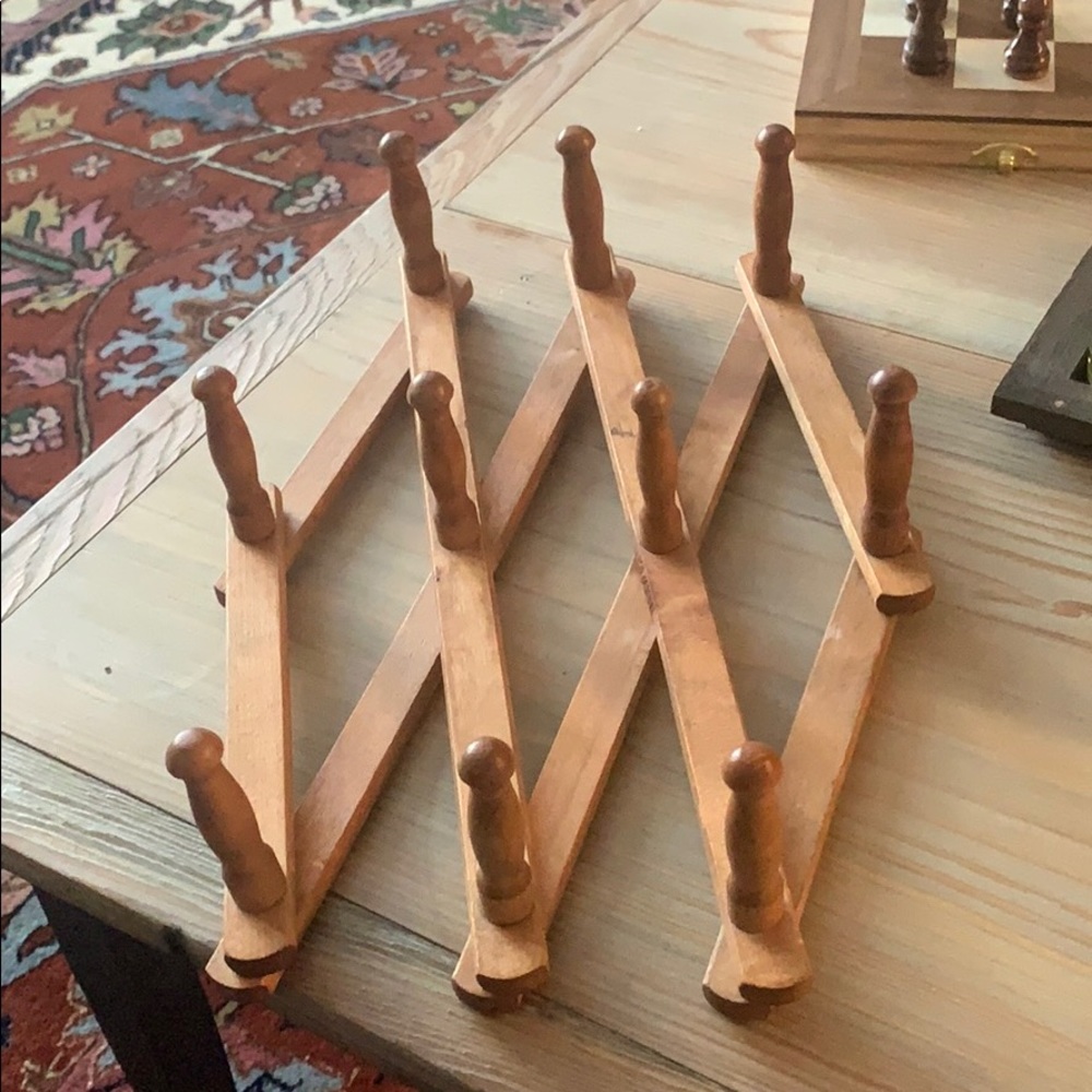 Accordion Vintage Hanging Rack